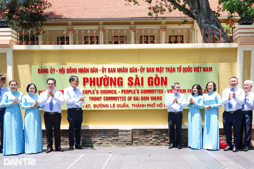 Siêu đô thị đông dân nhất Việt Nam hình thành phường mới: Tên gọi đậm dấu ấn lịch sử, giá bất động sản thuộc hàng đắt đỏ nhất thành phố- Ảnh 7. Siêu đô thị đông dân nhất Việt Nam hình thành phường mới: Tên gọi đậm dấu ấn lịch sử, giá bất động sản thuộc hàng đắt đỏ nhất thành phố- Ảnh 7.
