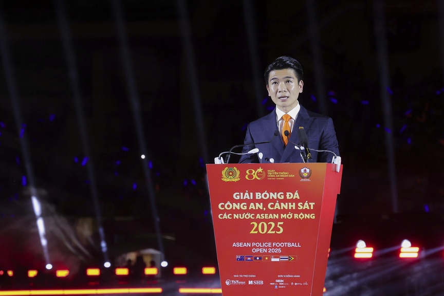 Lễ khai mạc Giải bóng đá Công an, Cảnh sát các nước ASEAN mở rộng 2025: “Bản hòa ca của thể thao, nghệ thuật và tình hữu nghị”- Ảnh 2. Lễ khai mạc Giải bóng đá Công an, Cảnh sát các nước ASEAN mở rộng 2025: “Bản hòa ca của thể thao, nghệ thuật và tình hữu nghị”- Ảnh 2.