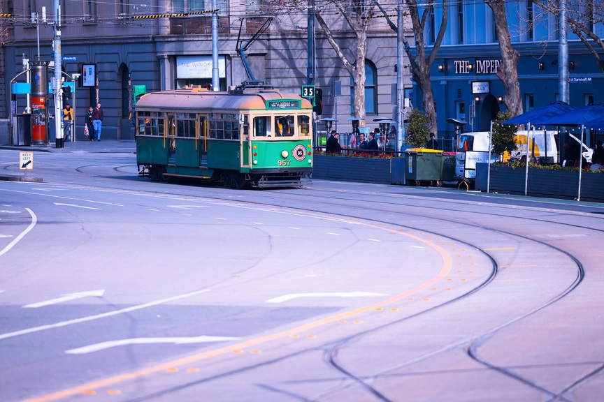 Photo Travel: City Circle Tram - hoài cổ trên tàu điện trăm tuổi ở Melbourne- Ảnh 1.