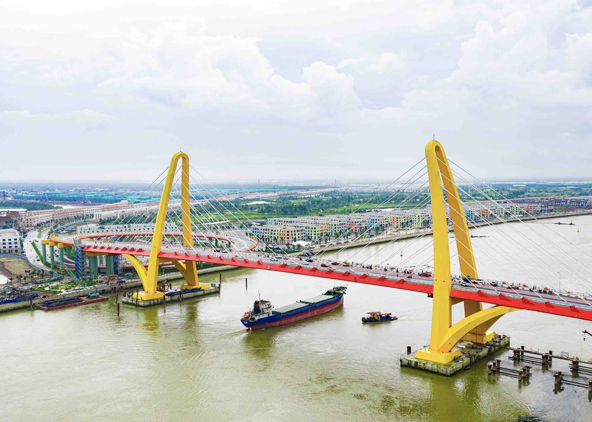 Vingroup thông xe Cầu Hoàng Gia - biểu tượng phát triển mới phía Đông Bắc TP. Hải Phòng- Ảnh 1. Vingroup thông xe Cầu Hoàng Gia - biểu tượng phát triển mới phía Đông Bắc TP. Hải Phòng- Ảnh 1.