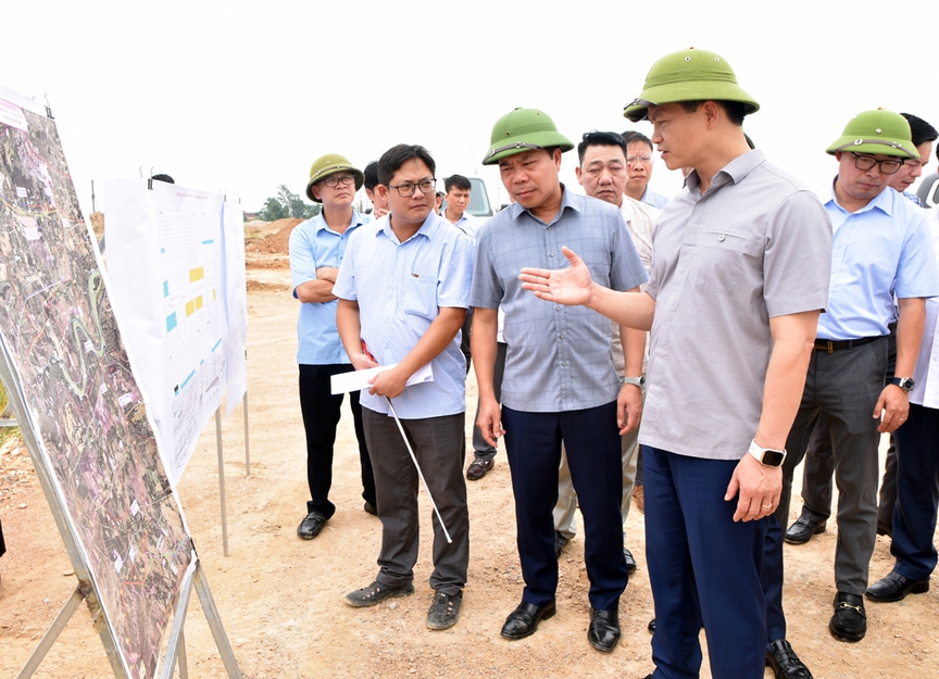 Hình ảnh tại buổi kiểm tra. Nguồn ảnh: Báo Bắc Ninh Hình ảnh tại buổi kiểm tra. Nguồn ảnh: Báo Bắc Ninh