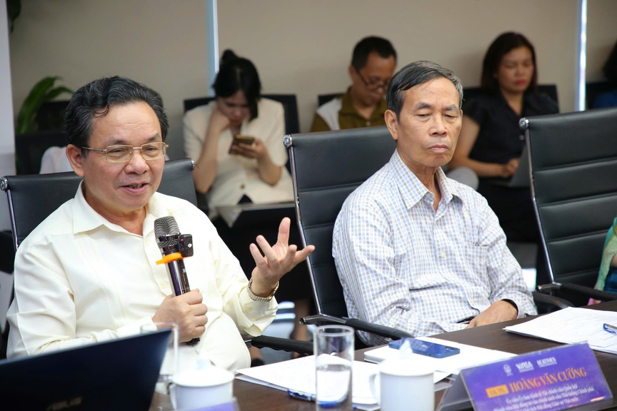 "Tam giác truyền thông" doanh nghiệp - hiệp hội - báo chí: Từ kết nối thông tin đến sức nặng của tiếng nói phản biện chính sách- Ảnh 1. "Tam giác truyền thông" doanh nghiệp - hiệp hội - báo chí: Từ kết nối thông tin đến sức nặng của tiếng nói phản biện chính sách- Ảnh 1.