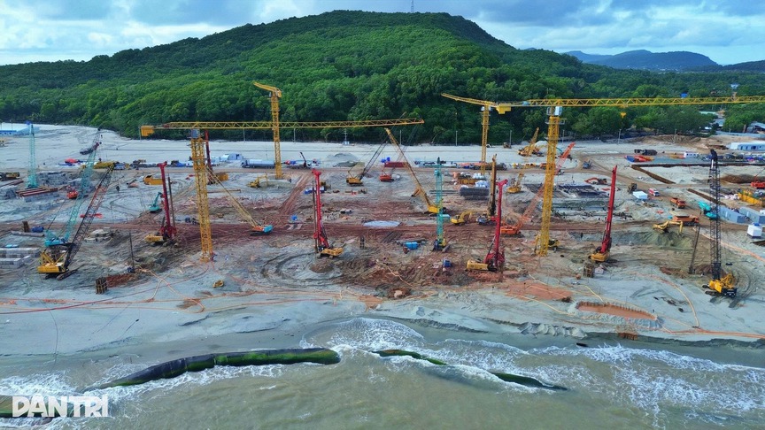 Siêu dự án lấn biển 64.000 tỷ tại đặc khu lớn bậc nhất Việt Nam: Ngày đêm 'không ngủ', gấp rút về đích trước thềm APEC 2027- Ảnh 5. Siêu dự án lấn biển 64.000 tỷ tại đặc khu lớn bậc nhất Việt Nam: Ngày đêm 'không ngủ', gấp rút về đích trước thềm APEC 2027- Ảnh 5.