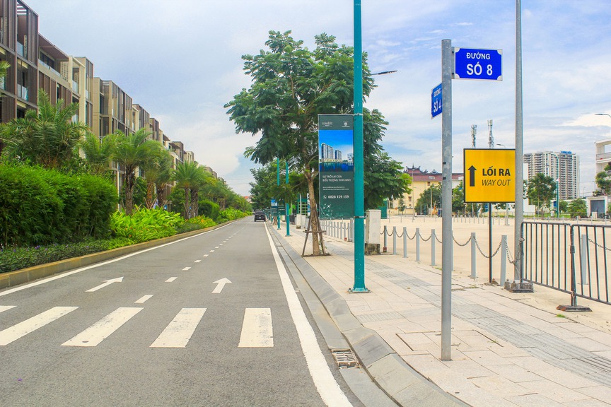 Bên trong khu đô thị cao cấp có bãi đỗ xe ‘khủng’, quy mô gấp gần 3 lần sân vận động lớn nhất Việt Nam- Ảnh 3.