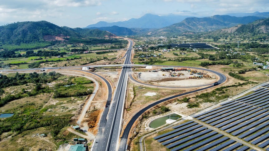 Diễn biến 'nóng' sự việc Tập đoàn Sơn Hải bị cáo buộc làm nứt nhà dân khi thi công cao tốc- Ảnh 2.