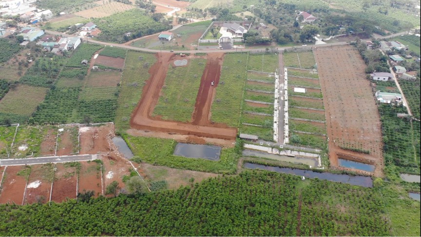 Lâm Đồng: Siết chặt quản lý bất động sản, ngăn chặn "cò đất" gây nhiễu loạn thị trường- Ảnh 1.