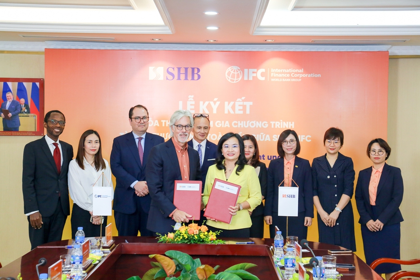 SHB lãi trước thuế quý II tăng 59%, 6 tháng thực hiện 61% kế hoạch năm- Ảnh 2. SHB lãi trước thuế quý II tăng 59%, 6 tháng thực hiện 61% kế hoạch năm- Ảnh 2.