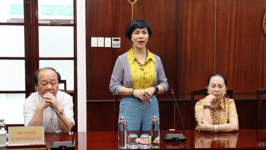 Hình ảnh tại buổi làm việc. Nguồn ảnh: Báo Tây Ninh Hình ảnh tại buổi làm việc. Nguồn ảnh: Báo Tây Ninh