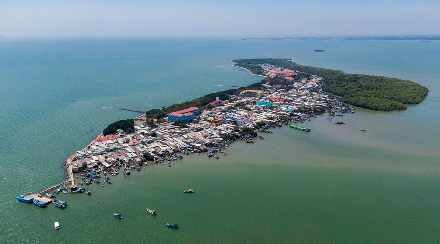 Xã duy nhất tại TP. HCM không sáp nhập cũng không đổi tên, nằm hoàn toàn tách biệt với đất liền- Ảnh 1. Xã duy nhất tại TP. HCM không sáp nhập cũng không đổi tên, nằm hoàn toàn tách biệt với đất liền- Ảnh 1.