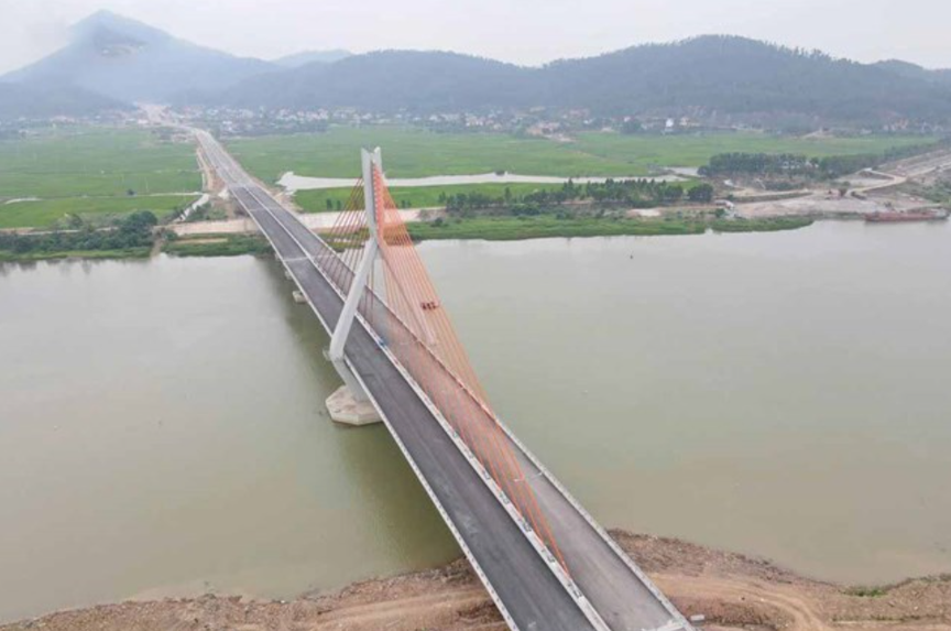 Cây cầu dây văng 1.500 tỷ kết nối Bắc Ninh - Hải Phòng chính thức thông xe- Ảnh 1. Cây cầu dây văng 1.500 tỷ kết nối Bắc Ninh - Hải Phòng chính thức thông xe- Ảnh 1.
