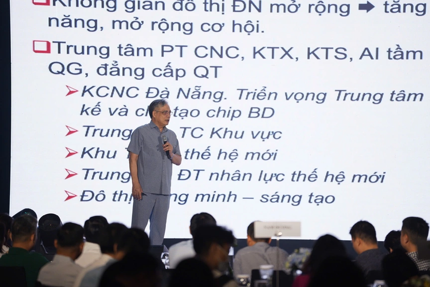 PGS. TS. Trần Đình Thiên: Không có lý do để hoài nghi triển vọng bùng nổ và phát triển của Đà Nẵng- Ảnh 2. PGS. TS. Trần Đình Thiên: Không có lý do để hoài nghi triển vọng bùng nổ và phát triển của Đà Nẵng- Ảnh 2.