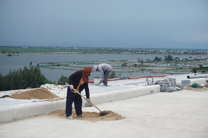 TP. Huế: Công trình cầu vượt cửa biển dài nhất miền Trung tiến độ ra sao?- Ảnh 3. TP. Huế: Công trình cầu vượt cửa biển dài nhất miền Trung tiến độ ra sao?- Ảnh 3.
