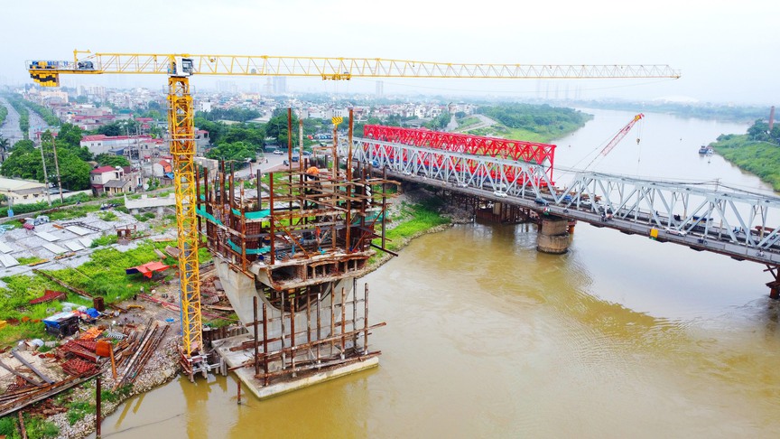 Cận cảnh dự án Cầu Đuống mới thi công dang dở- Ảnh 3. Cận cảnh dự án Cầu Đuống mới thi công dang dở- Ảnh 3.