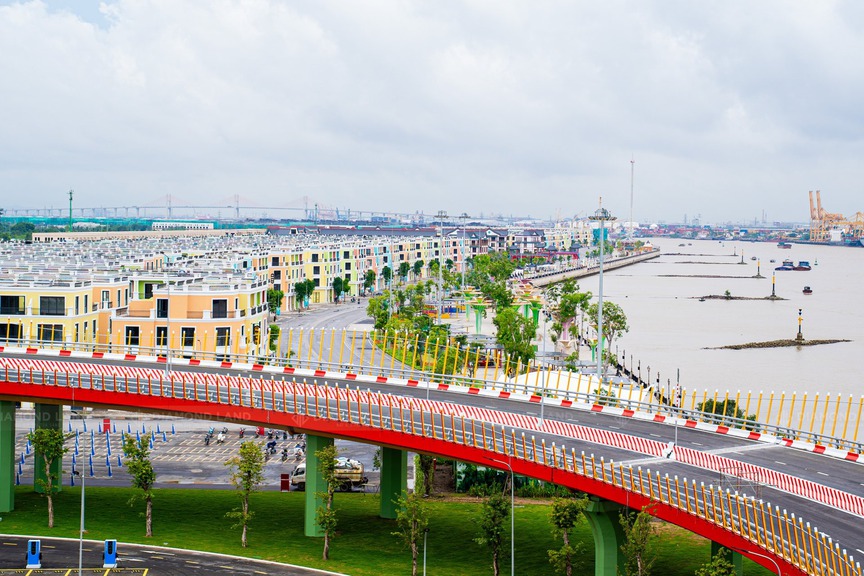 Chỉ 6 ngày nữa, cây cầu nghìn tỷ nối 'đảo tỷ phú' đầu tiên của Việt Nam với trung tâm TP chính thức thông xe- Ảnh 4. Chỉ 6 ngày nữa, cây cầu nghìn tỷ nối 'đảo tỷ phú' đầu tiên của Việt Nam với trung tâm TP chính thức thông xe- Ảnh 4.