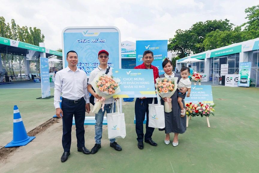 “Ngày hội xanh - Thu xe xăng, Lên đời xe xanh”: Hàng loạt tài xế xuống cọc xe điện vì tính toán chi phí quá hời- Ảnh 3.