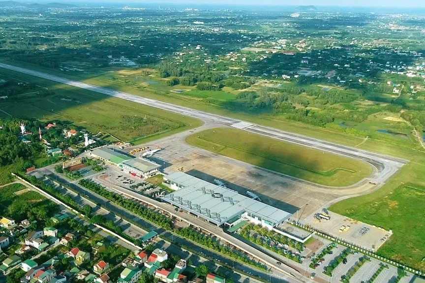Sân bay quốc tế vừa đóng cửa của Việt Nam đón tin vui- Ảnh 1.