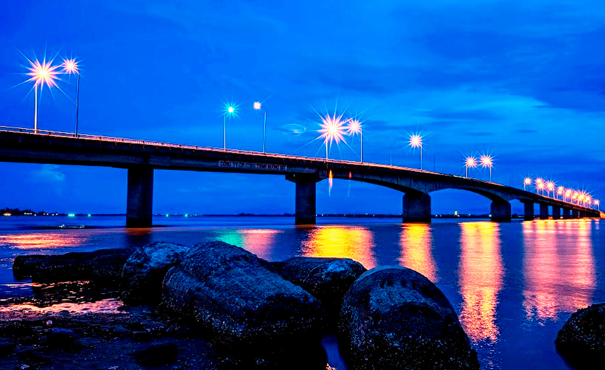 Cây cầu đường bộ vượt đầm phá lớn nhất Đông Nam Á của Việt Nam sắp đổi tên sau gần 20 năm hoạt động- Ảnh 2. Cây cầu đường bộ vượt đầm phá lớn nhất Đông Nam Á của Việt Nam sắp đổi tên sau gần 20 năm hoạt động- Ảnh 2.