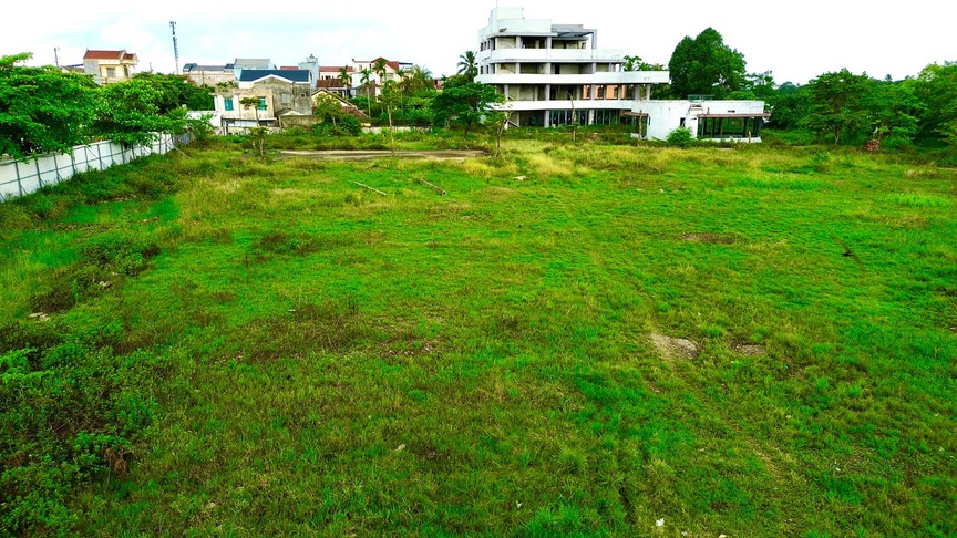 Tổ hợp thương mại dịch vụ 200 tỷ trên đất nhà máy bia bỏ hoang nhiều năm, tương lai vẫn vô định- Ảnh 2. Tổ hợp thương mại dịch vụ 200 tỷ trên đất nhà máy bia bỏ hoang nhiều năm, tương lai vẫn vô định- Ảnh 2.