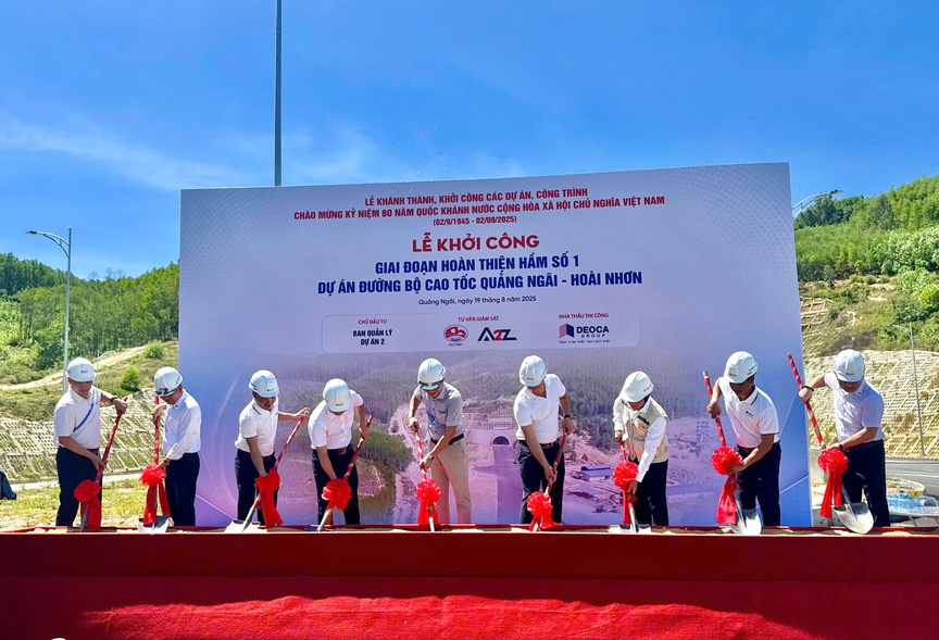 Hình ảnh tại lễ khởi công hầm số 1 trên cao tốc Quảng Ngãi - Hoài Nhơn. Nguồn ảnh: Đèo Cả
