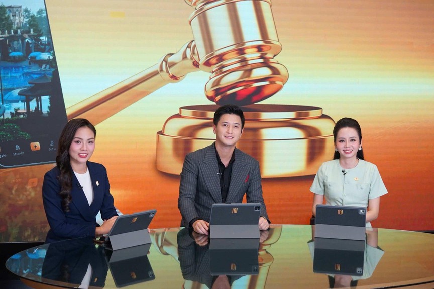 Khách chốt deal nhà phố giá hời tại livestream 19/8 của Sunshine Group- Ảnh 2. Khách chốt deal nhà phố giá hời tại livestream 19/8 của Sunshine Group- Ảnh 2.