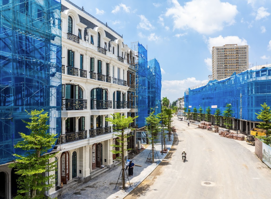 Khách chốt deal nhà phố giá hời tại livestream 19/8 của Sunshine Group- Ảnh 5. Khách chốt deal nhà phố giá hời tại livestream 19/8 của Sunshine Group- Ảnh 5.