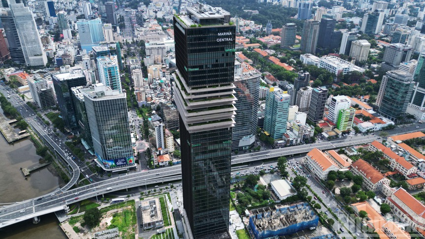 Tòa tháp chọc trời cao bậc nhất TP. HCM: Vượt mặt Vietcombank Tower, sở hữu khu vườn treo độc đáo- Ảnh 1. Tòa tháp chọc trời cao bậc nhất TP. HCM: Vượt mặt Vietcombank Tower, sở hữu khu vườn treo độc đáo- Ảnh 1.