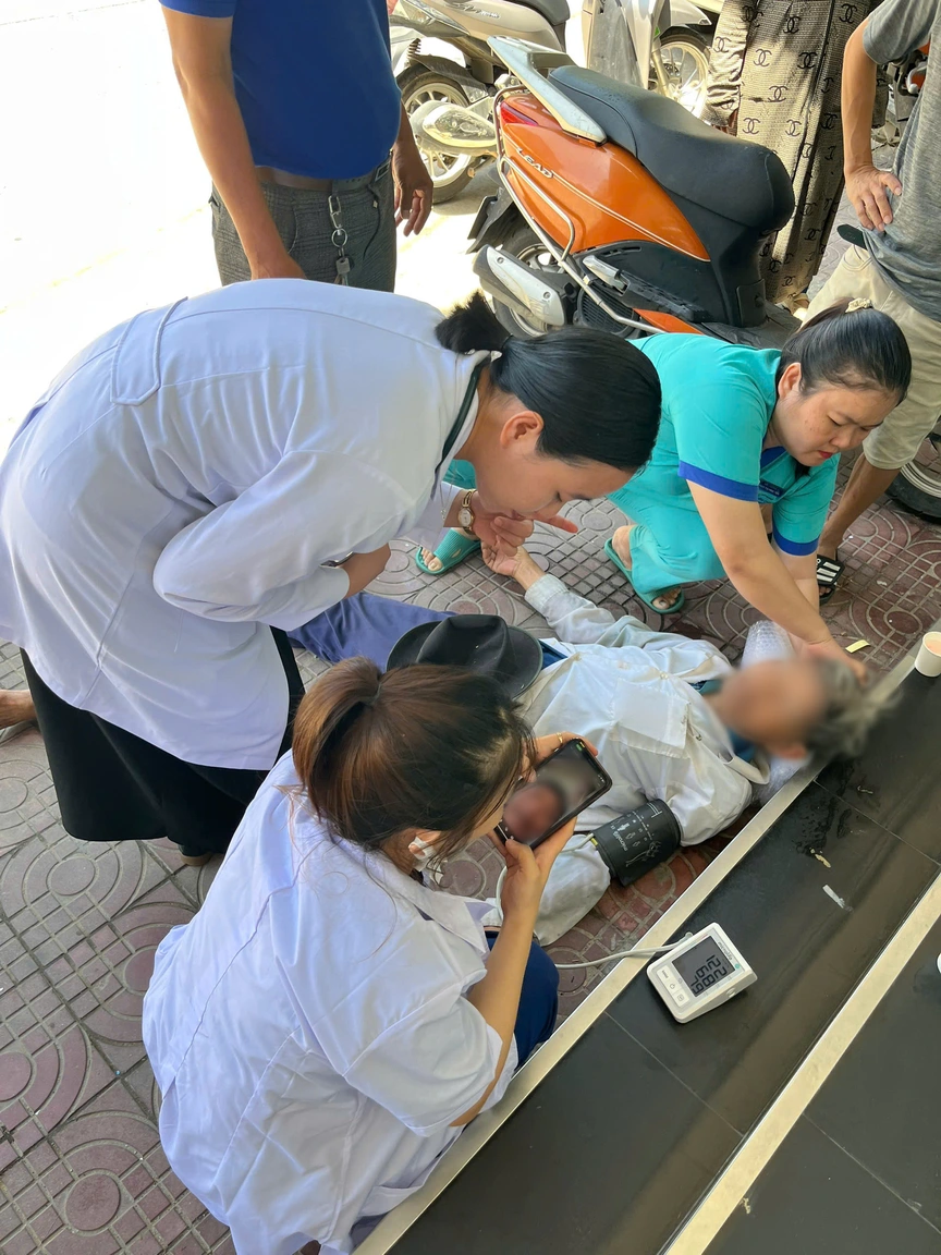 Long Châu lại tiếp tục kịp thời cứu người khỏi cơn nguy kịch - Ảnh 3. Long Châu lại tiếp tục kịp thời cứu người khỏi cơn nguy kịch - Ảnh 3.