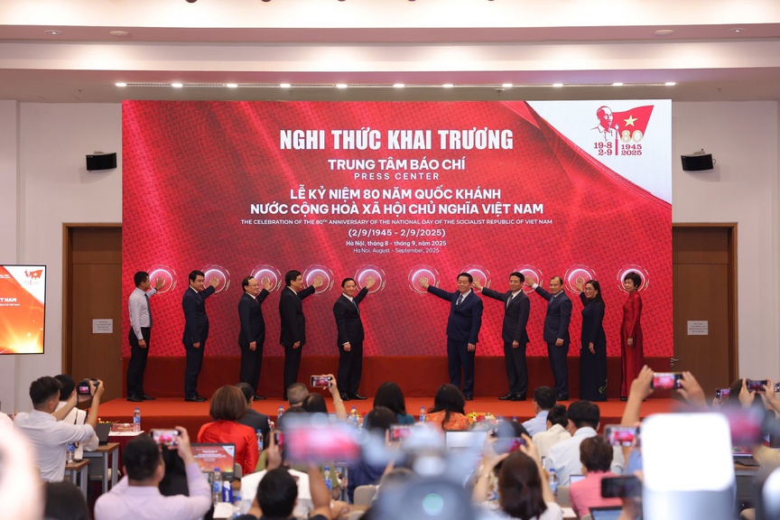 Ra mắt Trung tâm Báo chí phục vụ lễ kỷ niệm 80 năm Quốc khánh 2/9- Ảnh 1. Ra mắt Trung tâm Báo chí phục vụ lễ kỷ niệm 80 năm Quốc khánh 2/9- Ảnh 1.