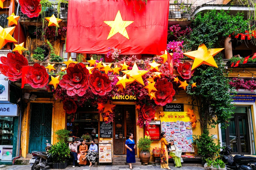 Vàng vàng bay, đẹp quá, sao sao ơi!- Ảnh 11. Vàng vàng bay, đẹp quá, sao sao ơi!- Ảnh 11.