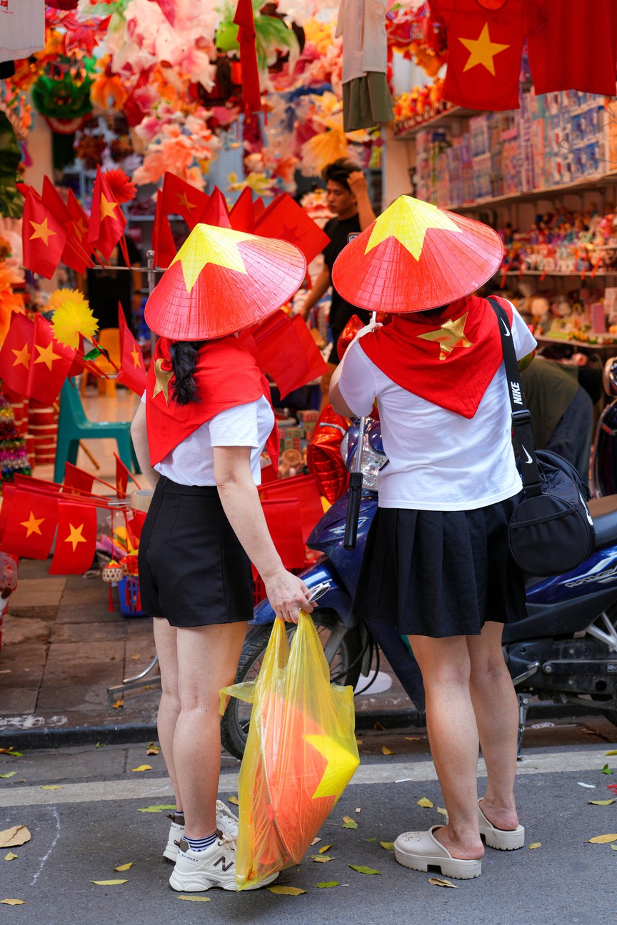 Vàng vàng bay, đẹp quá, sao sao ơi!- Ảnh 23. Vàng vàng bay, đẹp quá, sao sao ơi!- Ảnh 23.