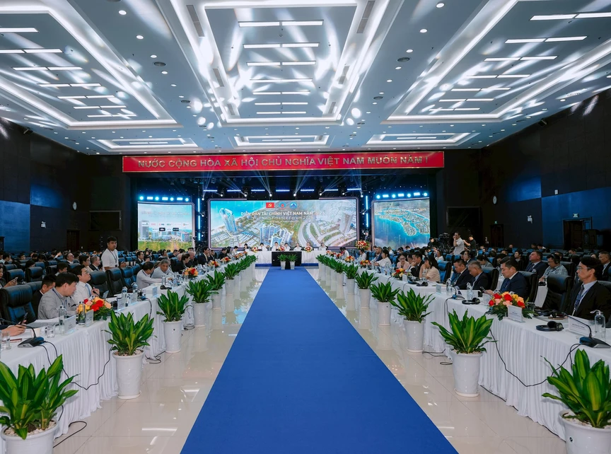Cơ hội mở cho Meey Group tại Tuần lễ tài chính và công nghệ Đà Nẵng 2025- Ảnh 2. Cơ hội mở cho Meey Group tại Tuần lễ tài chính và công nghệ Đà Nẵng 2025- Ảnh 2.