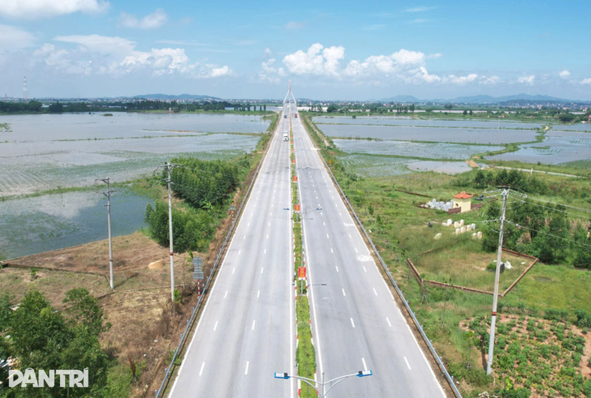 Cây cầu dây văng gần 1.500 tỷ lớn bậc nhất tỉnh Bắc Ninh, kết nối với thành phố nhỏ nhất Việt Nam- Ảnh 2. Cây cầu dây văng gần 1.500 tỷ lớn bậc nhất tỉnh Bắc Ninh, kết nối với thành phố nhỏ nhất Việt Nam- Ảnh 2.