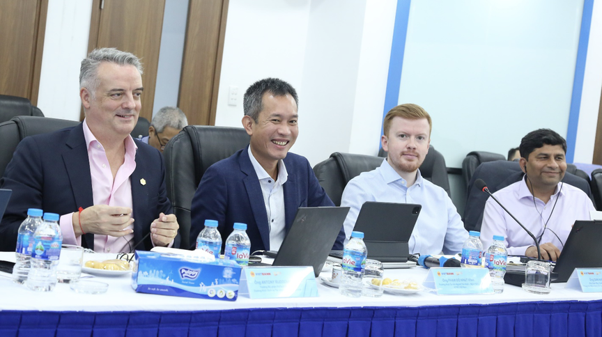 Vietbank tổ chức Hội thảo Chiến lược đầu tư vào AI và Core Banking- Ảnh 1. Vietbank tổ chức Hội thảo Chiến lược đầu tư vào AI và Core Banking- Ảnh 1.