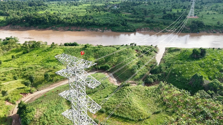 T&T Group hoàn thành đường dây truyền tải điện gió Savan 1 về Việt Nam trước thềm Đại lễ A80- Ảnh 4. T&T Group hoàn thành đường dây truyền tải điện gió Savan 1 về Việt Nam trước thềm Đại lễ A80- Ảnh 4.