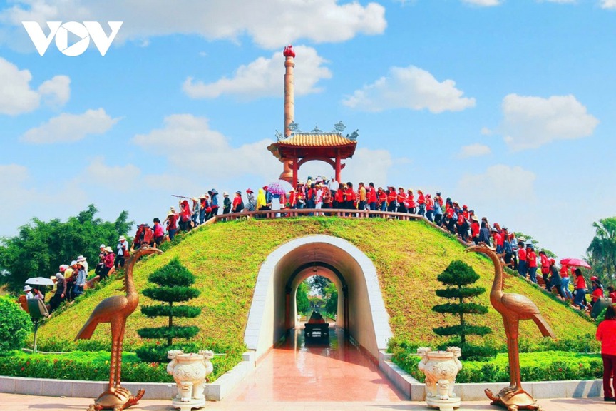Thành cổ Quảng Trị: Kiệt tác kiến trúc, biểu tượng cho lòng quả cảm 'Quyết tử cho Tổ quốc quyết sinh'- Ảnh 4. Thành cổ Quảng Trị: Kiệt tác kiến trúc, biểu tượng cho lòng quả cảm 'Quyết tử cho Tổ quốc quyết sinh'- Ảnh 4.