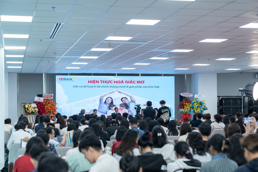 Bộ Xây dựng: Nhà ở cho người trẻ là bài toán chiến lược của TP. HCM- Ảnh 2. Bộ Xây dựng: Nhà ở cho người trẻ là bài toán chiến lược của TP. HCM- Ảnh 2.