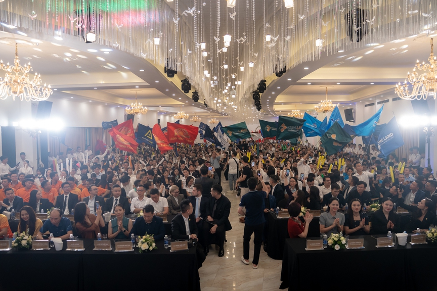 Gần 1.400 “chiến binh” ra quân tại lễ kick-off Noble Palace Tay Thang Long, bùng nổ khí thế chinh phục thị trường- Ảnh 2.