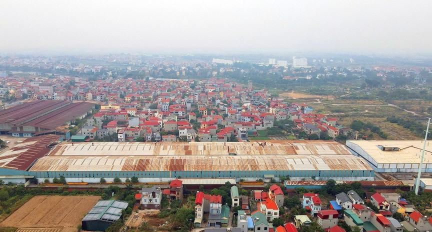 Nhà máy lắp ráp, sản xuất ô tô, xe khách, xe buýt và xe con của CTCP Ô tô Xuân Kiên Vinaxuki. Nguồn ảnh: Diễn đàn Đô thị Nhà máy lắp ráp, sản xuất ô tô, xe khách, xe buýt và xe con của CTCP Ô tô Xuân Kiên Vinaxuki. Nguồn ảnh: Diễn đàn Đô thị