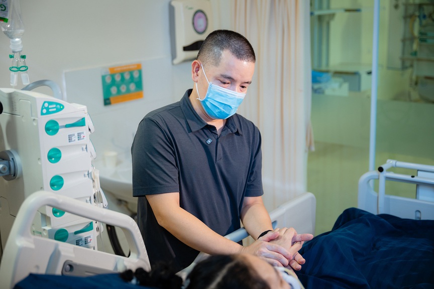 Hiến gan cứu vợ, chồng nói một câu khiến ai nghe cũng nghẹn lời- Ảnh 2.