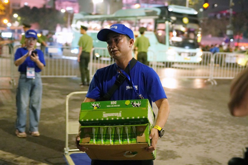 Vinamilk hòa nhịp cùng triệu trái tim mừng 80 năm Quốc khánh- Ảnh 3. Vinamilk hòa nhịp cùng triệu trái tim mừng 80 năm Quốc khánh- Ảnh 3.