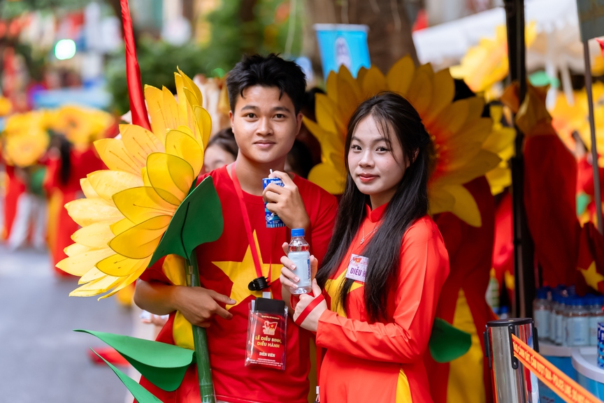 Vinamilk hòa nhịp cùng triệu trái tim mừng 80 năm Quốc khánh- Ảnh 7. Vinamilk hòa nhịp cùng triệu trái tim mừng 80 năm Quốc khánh- Ảnh 7.