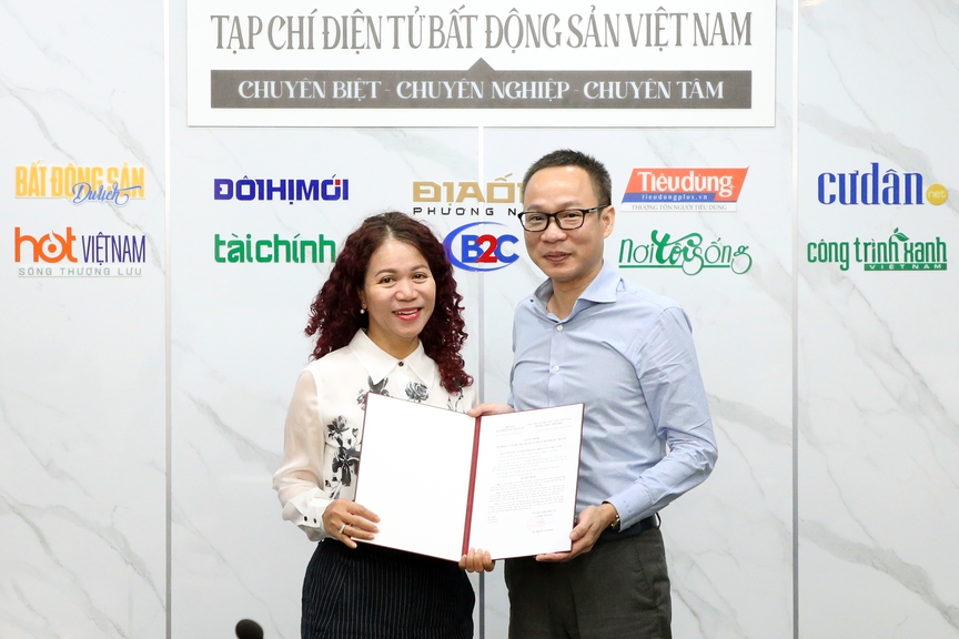 Nhà báo Phạm Huệ giữ chức Ủy viên Ban Biên tập Tạp chí điện tử Bất động sản Việt Nam- Ảnh 1. Nhà báo Phạm Huệ giữ chức Ủy viên Ban Biên tập Tạp chí điện tử Bất động sản Việt Nam- Ảnh 1.