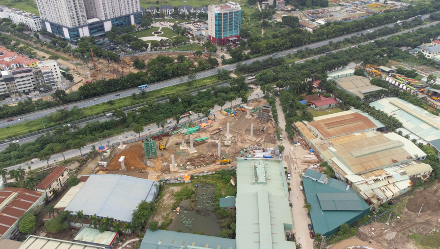 Nút giao gần 2.400 tỷ kết nối đường vành đai với đại lộ dài và đẹp nhất Việt Nam: Công trường tấp nập, dự kiến hoàn thành sau hơn 2 năm nữa- Ảnh 2.