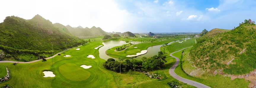 Sân gôn Thiên Đường - Legend Valley Country Club được vinh danh tại “Oscar du lịch Việt Nam”- Ảnh 2. Sân gôn Thiên Đường - Legend Valley Country Club được vinh danh tại “Oscar du lịch Việt Nam”- Ảnh 2.