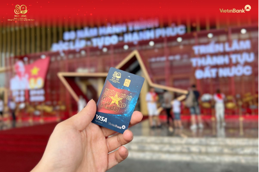 Nhận quà khi check-in gian hàng VietinBank tại Triển lãm thành tựu đất nước- Ảnh 5.