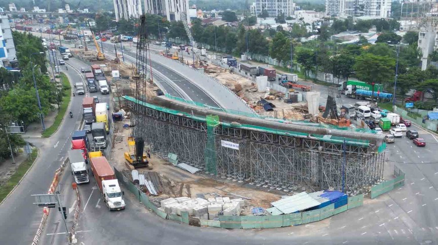 Gần 1 năm nữa, nút giao 3.400 tỷ hiện đại nhất TP. HCM mới hoàn thiện- Ảnh 1. Gần 1 năm nữa, nút giao 3.400 tỷ hiện đại nhất TP. HCM mới hoàn thiện- Ảnh 1.