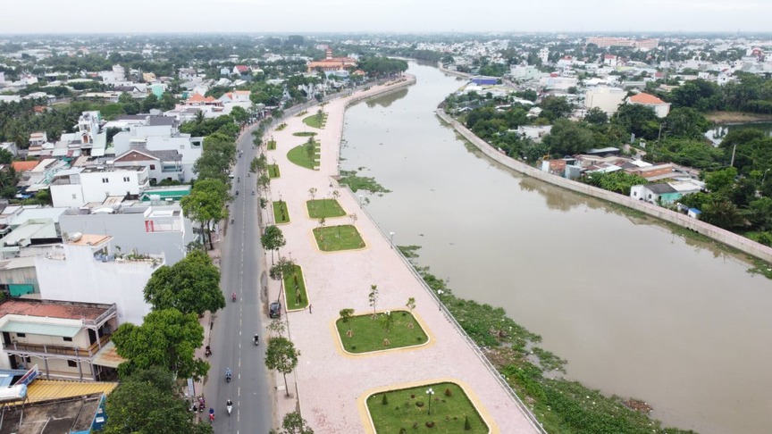 Sông Bảo Định. Nguồn ảnh: Báo Dân Việt Sông Bảo Định. Nguồn ảnh: Báo Dân Việt