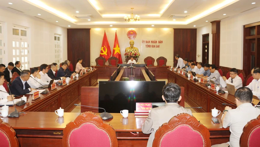 Chủ tịch UBND tỉnh Gia Lai: Tuyệt đối không được nhũng nhiễu, gây khó khăn cho doanh nghiệp- Ảnh 1. Chủ tịch UBND tỉnh Gia Lai: Tuyệt đối không được nhũng nhiễu, gây khó khăn cho doanh nghiệp- Ảnh 1.