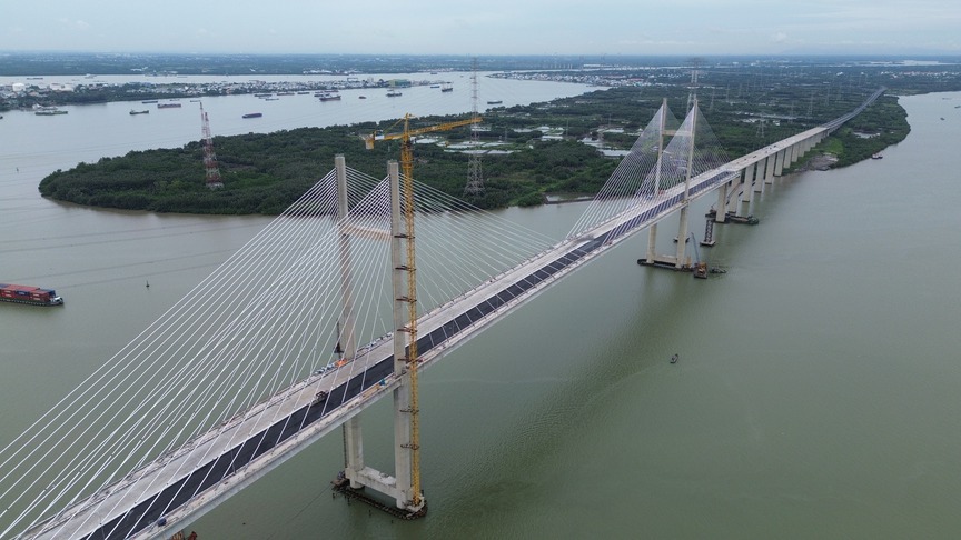 Cầu dây văng có tĩnh không cao nhất Việt Nam đón tin vui mới- Ảnh 2. Cầu dây văng có tĩnh không cao nhất Việt Nam đón tin vui mới- Ảnh 2.
