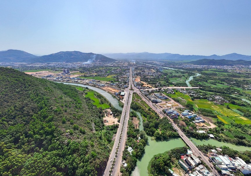 Gia Lai: Tổng thu ngân sách nhà nước 8 tháng đầu năm đạt trên 18.000 tỷ đồng- Ảnh 2. Gia Lai: Tổng thu ngân sách nhà nước 8 tháng đầu năm đạt trên 18.000 tỷ đồng- Ảnh 2.